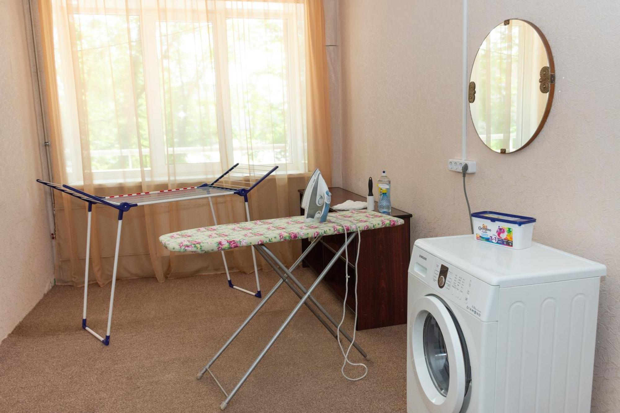 Kremin Hotel Krementchouk Extérieur photo